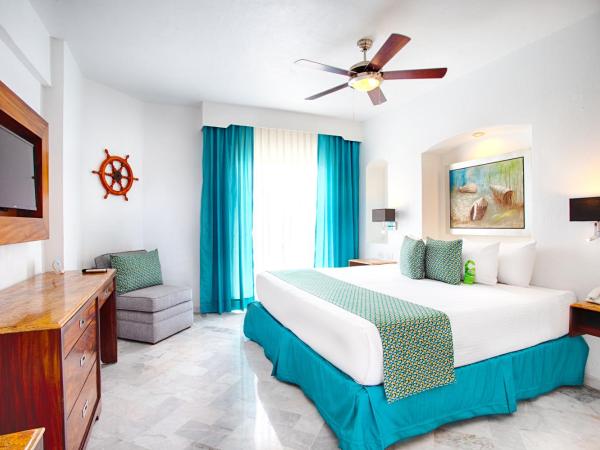 Vamar Vallarta Marina & Beach Resort : photo 2 de la chambre hébergement lit king-size standard - tout compris