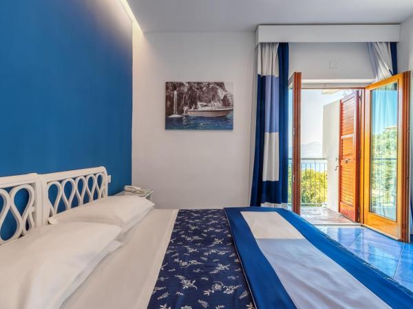 Hotel Metropole : photo 9 de la chambre chambre double confort avec balcon