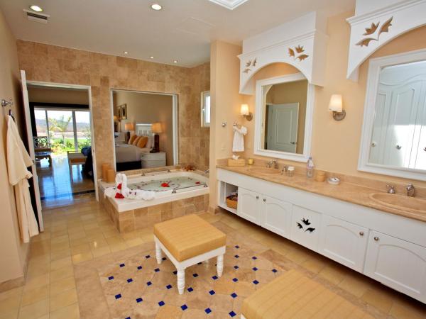 Pueblo Bonito Emerald Luxury Villas & Spa All Inclusive : photo 8 de la chambre villa 3 chambres - forfait tout compris
