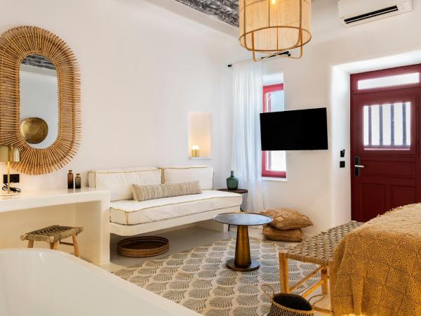 The TownHouse Mykonos : photo 9 de la chambre suite junior avec balcon