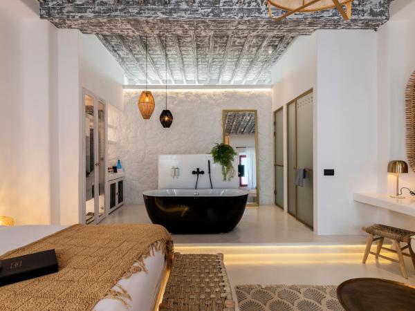 The TownHouse Mykonos : photo 1 de la chambre suite junior avec balcon