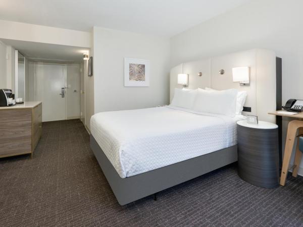 Crowne Plaza Hotel Dallas Downtown, an IHG Hotel : photo 2 de la chambre luxueuse chambre king avec balcon
