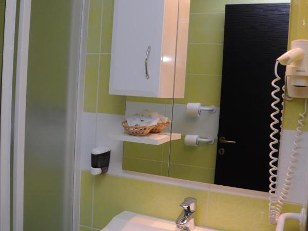 Green Hotel Budapest : photo 8 de la chambre chambre double ou lits jumeaux supérieure