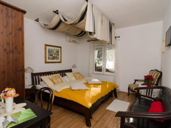 B&B Villa Dubrovnik Garden : photo 1 de la chambre chambre lit king-size - vue sur mer