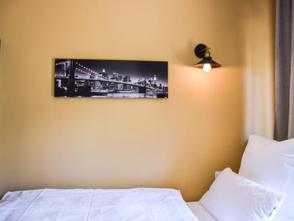 Boutique Hotel Sena : photo 4 de la chambre chambre simple avec salle de bains