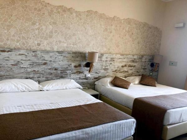 Hotel Life : photo 2 de la chambre chambre avec 2 grands lits queen-size