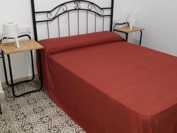 Pensión Las Cuatro Naciones : photo 4 de la chambre chambre double avec salle de bains commune