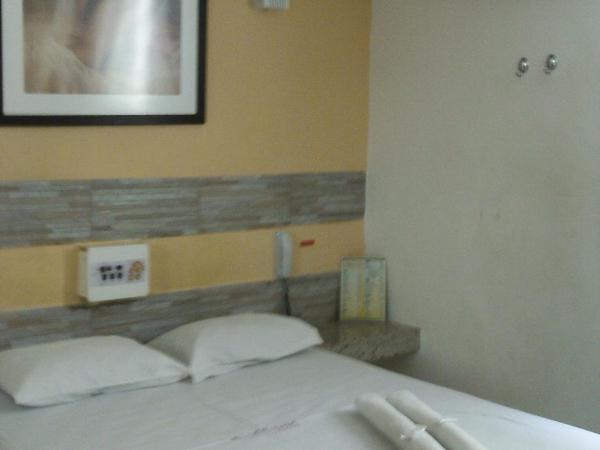 Hotel Ellegance : photo 6 de la chambre chambre double standard