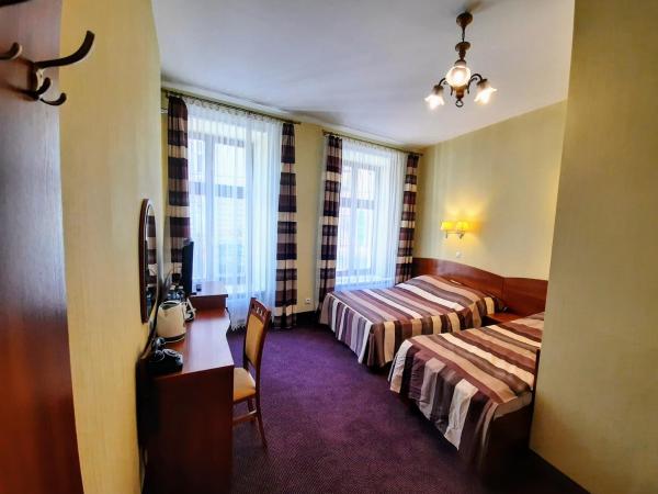 Aneks Hotelu Kazimierz : photo 1 de la chambre chambre double avec lit d'appoint