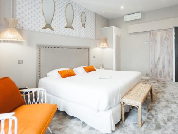 Grand Hôtel Richelieu : photo 8 de la chambre chambre double - vue sur mer