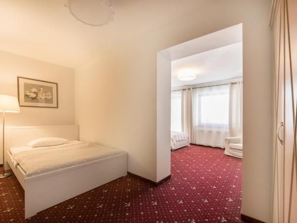 Villa Gdynia : photo 2 de la chambre chambre triple standard