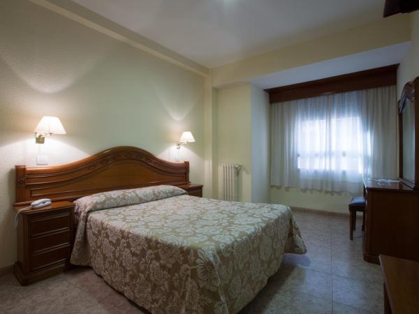 Hotel Riviera : photo 1 de la chambre chambre lit queen-size