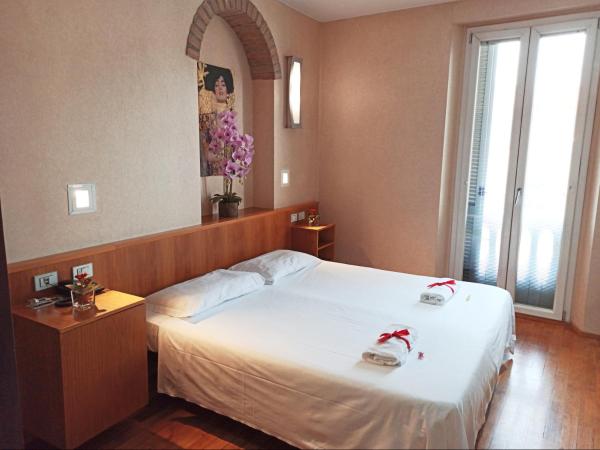 Eurohotel : photo 2 de la chambre chambre double ou lits jumeaux supérieure