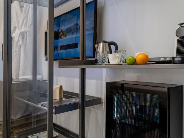 WALLURE - Tickled Hotel & Wellness : photo 4 de la chambre chambre deluxe avec balcon