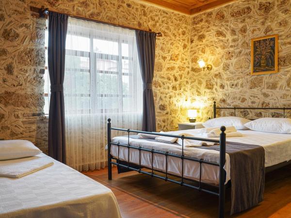 La Casa Carina Butik Otel : photo 1 de la chambre chambre triple deluxe