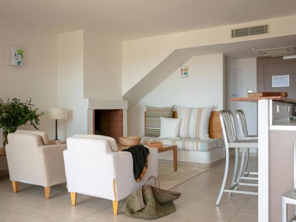 Domaine Santa Giulia Palace : photo 6 de la chambre appartement 2 chambres premium (4 adultes)