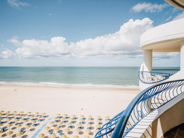 Hotel Playa Victoria : photo 4 de la chambre chambre double ou lits jumeaux - vue sur mer