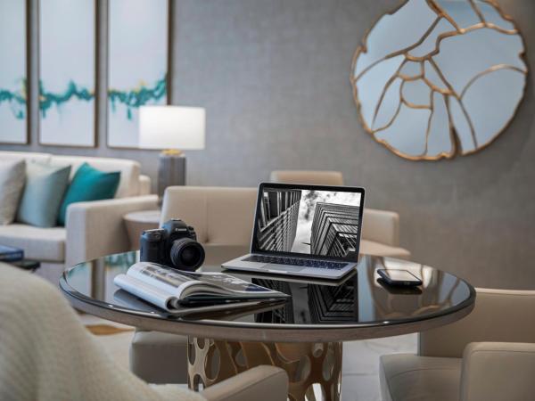 Al Jaddaf Rotana Suite Hotel : photo 3 de la chambre suite 1 chambre - vue sur ville