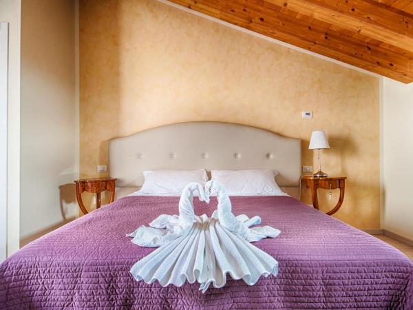 Lady Verona Residence : photo 9 de la chambre chambre double standard mansardée