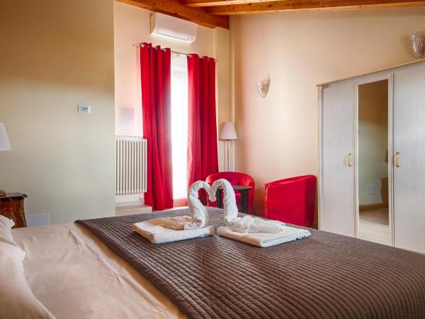 Lady Verona Residence : photo 7 de la chambre chambre double standard mansardée