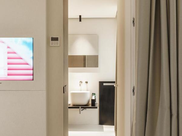 Meo Design Suites & Spa : photo 6 de la chambre chambre double deluxe avec baignoire