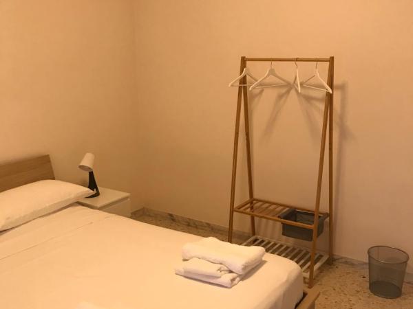 B&B PARCO 2 GIUGNO : photo 7 de la chambre chambre deluxe (2 adultes + 1 enfant)