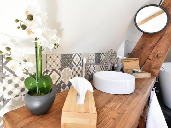 La cour des grands : photo 4 de la chambre suite junior avec terrasse