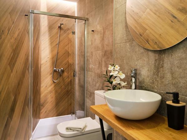 Sweet Sevilla Suites : photo 8 de la chambre chambre double deluxe avec balcon