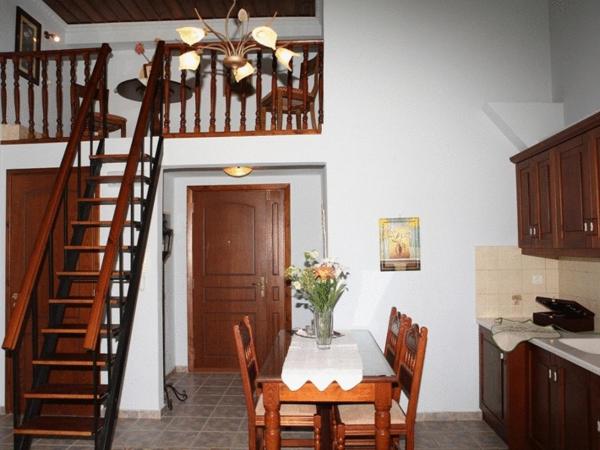 Afroditi : photo 1 de la chambre appartement supérieur - vue sur mer