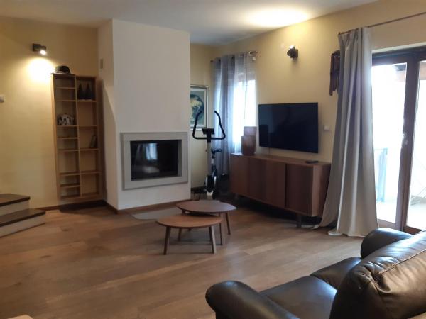 Guest House Stancija Kovacici : photo 2 de la chambre appartement - vue sur piscine