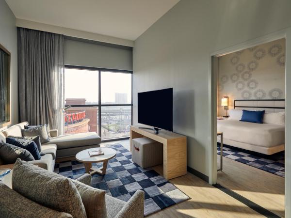 Live! by Loews - St. Louis : photo 2 de la chambre grand suite 1 king bed