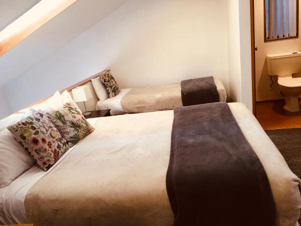 Cascades Lakefront Motel : photo 5 de la chambre logement familial standard (5 personnes)