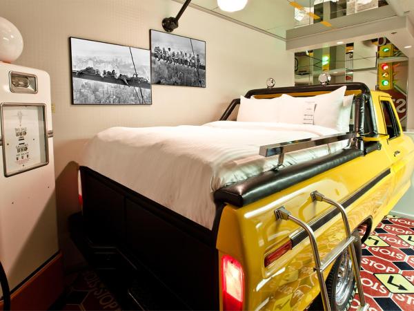 Fantasyland Hotel : photo 1 de la chambre chambre lit queen-size premium