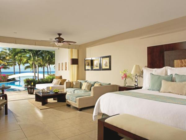 Secrets Aura Cozumel - Adults Only : photo 1 de la chambre suite junior avec accès direct à la piscine - vue sur océan