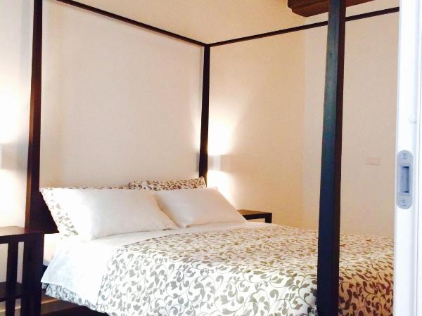 Moira Rooms : photo 2 de la chambre chambre triple avec salle de bains privative