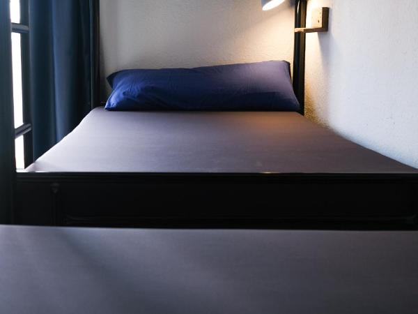 Mana Mana Youth Hostel : photo 5 de la chambre lit dans dortoir mixte de 4 lits