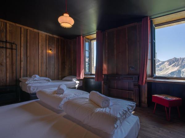 Refuge du Montenvers : photo 3 de la chambre chambre triple – vue sur montagne