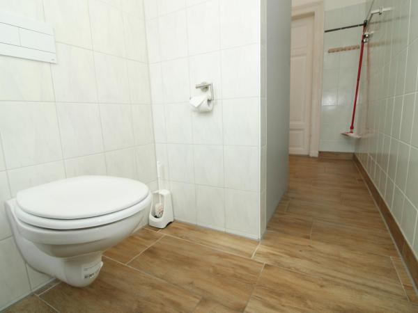 Space Hotel im Campus der JvP Schule : photo 7 de la chambre chambre simple Économique