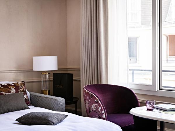 Sofitel Le Scribe Paris Opera : photo 10 de la chambre suite junior premium avec 1lit king-size et salon-vue sur cour ou rue scribe