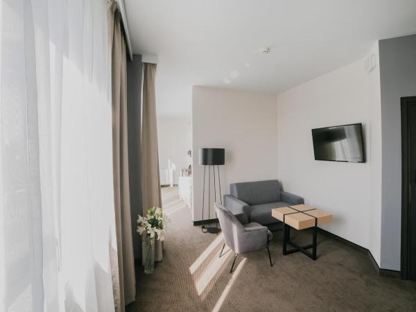 B&B HOTEL Warsaw East : photo 3 de la chambre chambre lits jumeaux supérieure