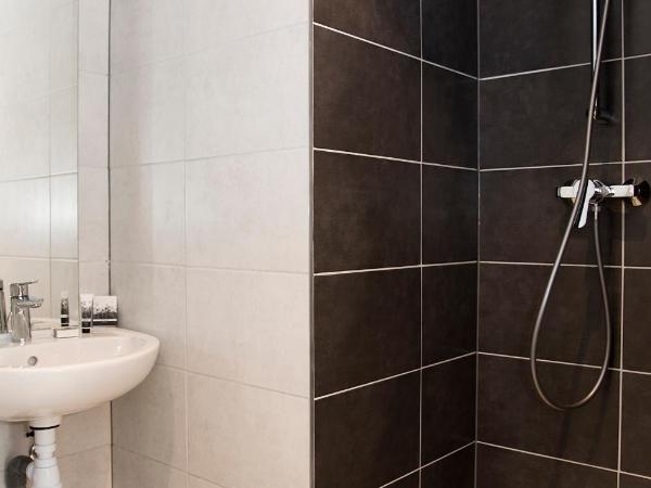 Résidence La Canopée : photo 4 de la chambre studio - chambre double