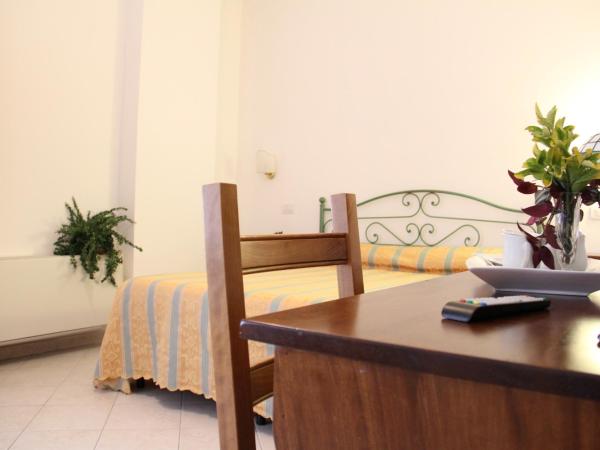 Hotel I Platani : photo 4 de la chambre chambre double ou lits jumeaux