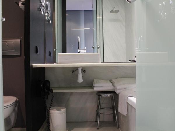 Sea You Hotel Port Valencia : photo 4 de la chambre suite junior