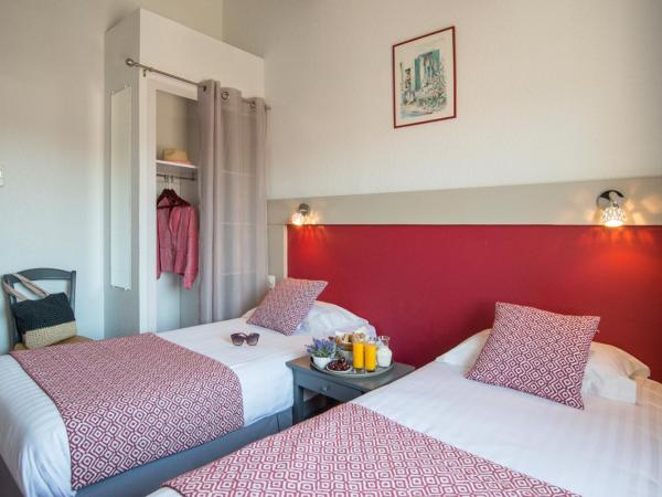 Hotel du Forum : photo 3 de la chambre chambre lits jumeaux confort avec douche