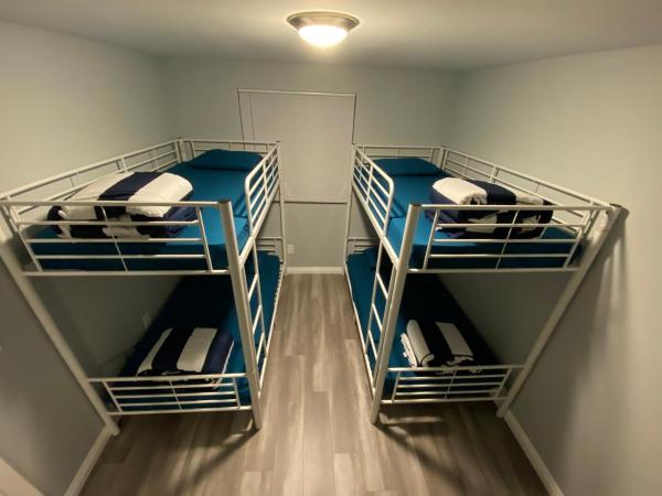 Modern Hostel : photo 3 de la chambre chambre simple avec salle de bains commune