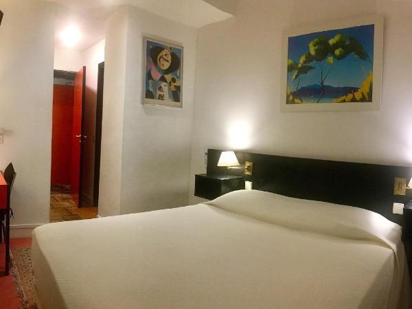 Hotel des Mimosas : photo 1 de la chambre chambre double avec douche sans terrasse