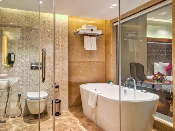 Grand Chennai by GRT Hotels : photo 1 de la chambre suite de luxe avec transferts aller-retour pour l'aéroport