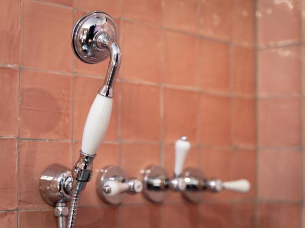 La França Travellers Adults Only : photo 8 de la chambre chambre double deluxe avec douche