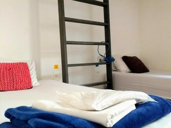 Hospedaria Rio : photo 6 de la chambre chambre double ou lits jumeaux avec salle de bains commune