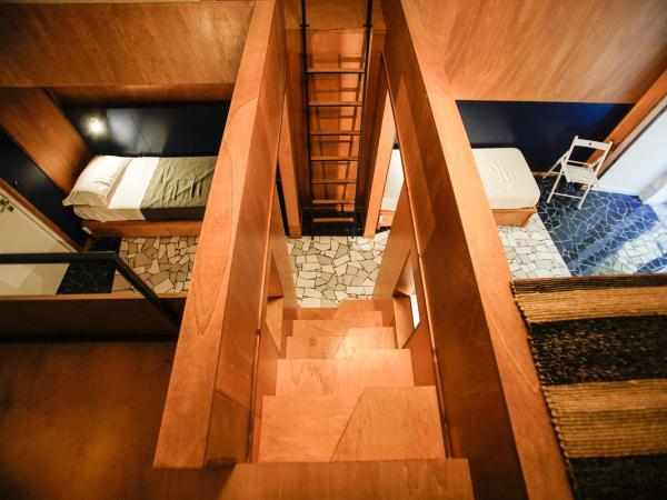 NAP Hostel Spaccanapoli : photo 4 de la chambre lit dans dortoir pour femmes de 7 lits